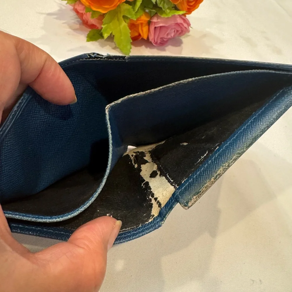 Authentic Louis Vuitton Blue Epi Wallet